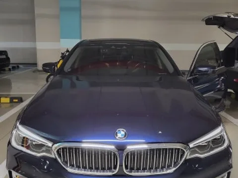 강남구(논현동) 2020년식 BMW 520I G30 바르타 AGM95 출장배터리교체 가격 및 비용 안내｜전날 멀쩡했는데 아침에 방전됐을 때